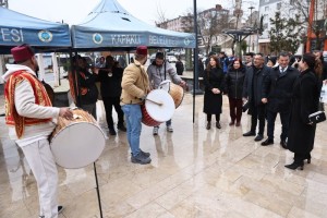 Geleneksel Ramazan Davulcuları Kortej Eşliğinde Yürüdü